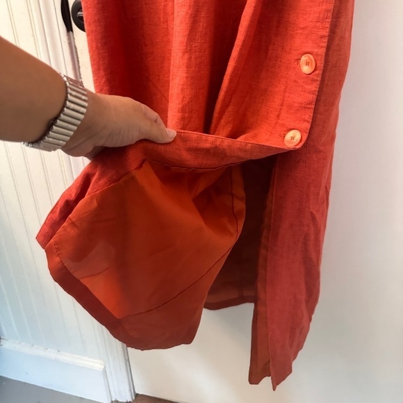 Maggie London Sleeveless Linen Blend Side Button Maxi in Clay Size 12 - Picture 5 of 13